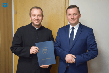 Zdjęcie do Umowy na dofinansowanie prac konserwatorskich i restauratorskich podpisane