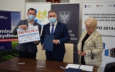 Zdjęcie do W&oacute;jt podpisał umowę na dofinansowanie ścieżki w Kotuniu