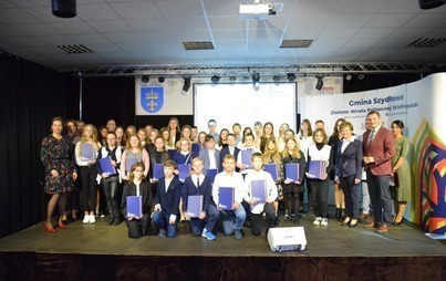 Zdjęcie do Gala Stypendialna za wyniki osiągnięte w roku szkolnym 2021/2022