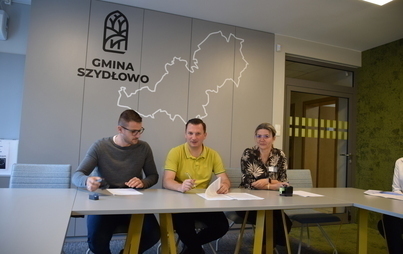 Zdjęcie do Kolejne drogi śr&oacute;dpolne zostaną utwardzone