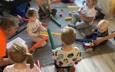 Zdjęcie do Akademia Symfoniczna Malucha: Taniec, śpiew i gra na instrumentach